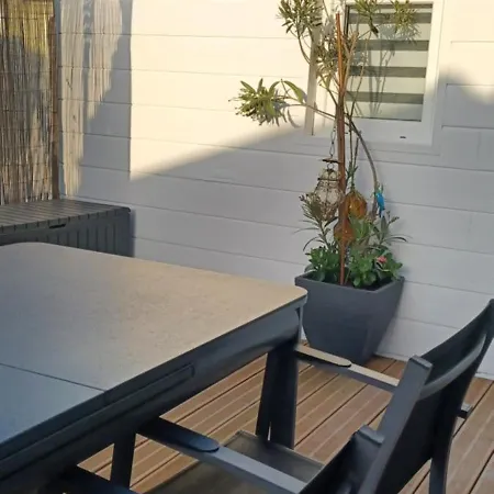 La Tchacanda : Calme Hyper Centre Avec Terrasse. A 50 M * ארסשון
